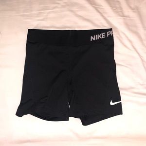 Nike 5” pro short